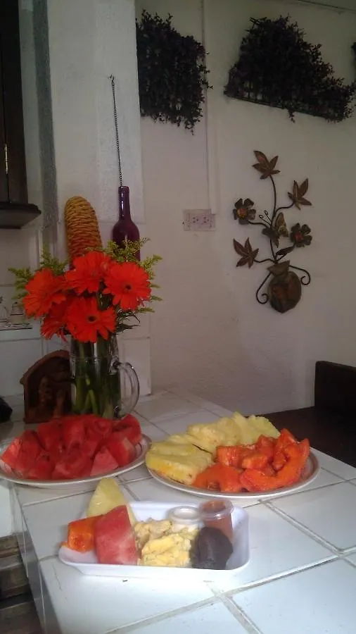 Hostel Huellas Hostal Antigua Γουατεμάλα