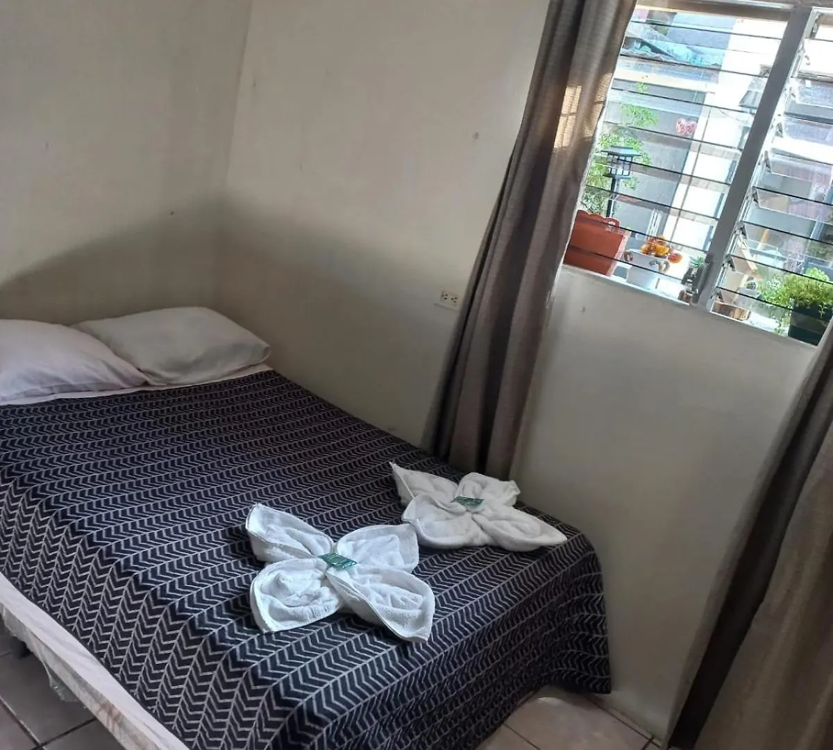 Huellas Hostal Antigua Hostel